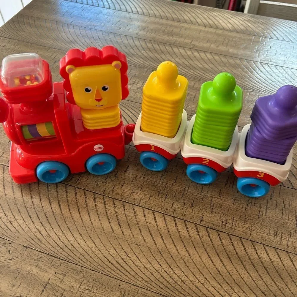 Easy as 1 2 3 CLASSIC Choo Choo Train 🚂 and Blocks Toy Set Tiger🐯& 9 blocks!